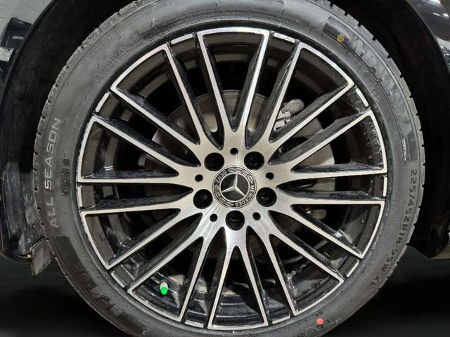 Used 2023 Mercedes-Benz C 300 4MATIC Sedan image 30