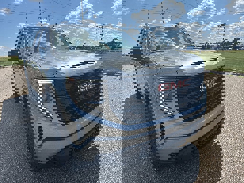 Used 2025 GMC Sierra 1500 Elevation