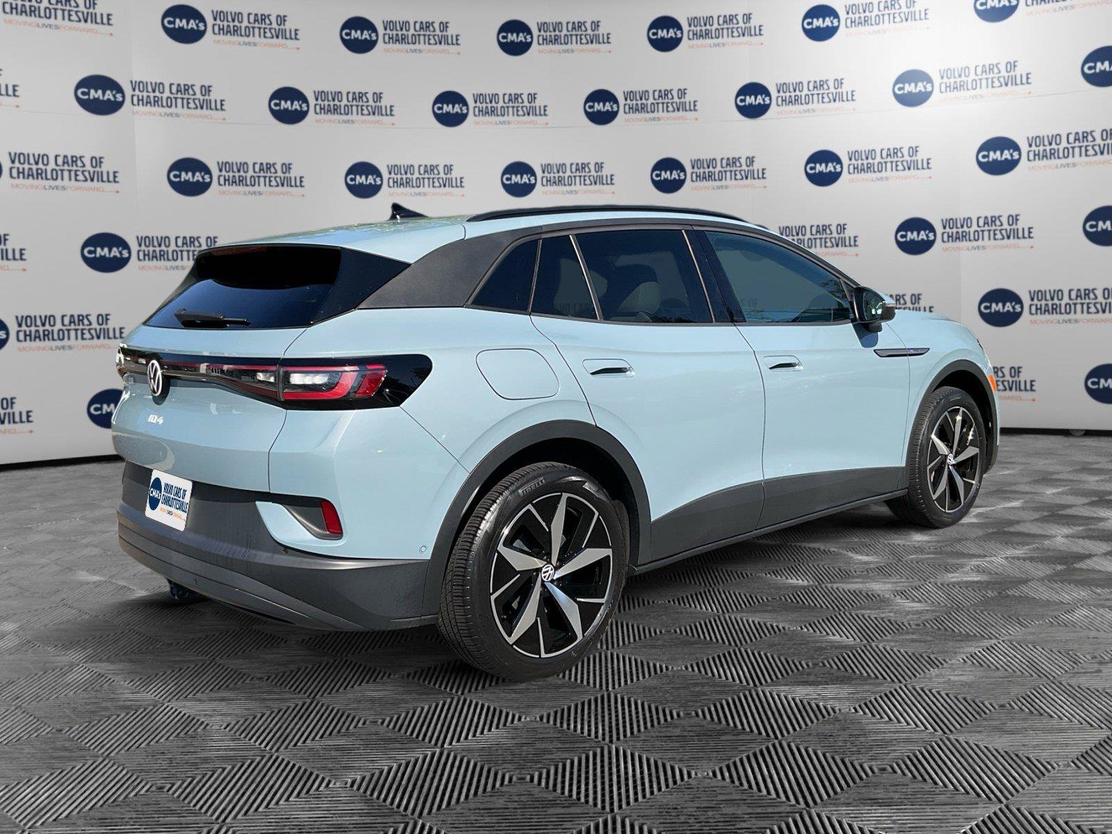 Used 2023 Volkswagen ID.4 Pro S AWD/4WD image 5