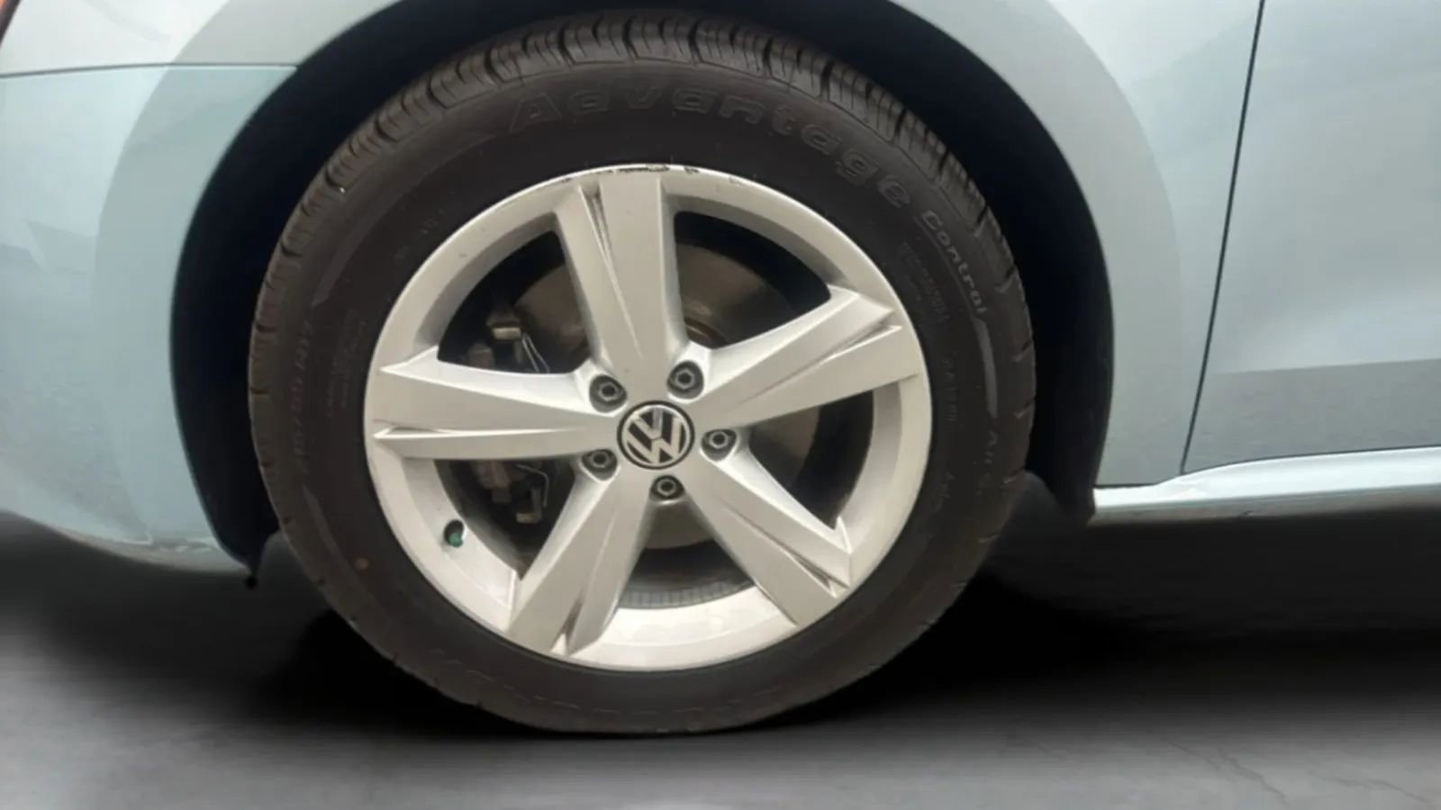 Used 2012 Volkswagen Passat 2.5 SE FWD image 27