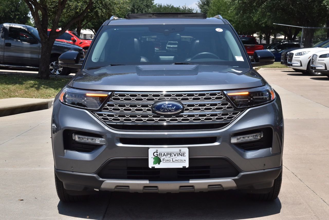 Used 2023 Ford Explorer Limited w/ Limited Technology Package RWD image 3