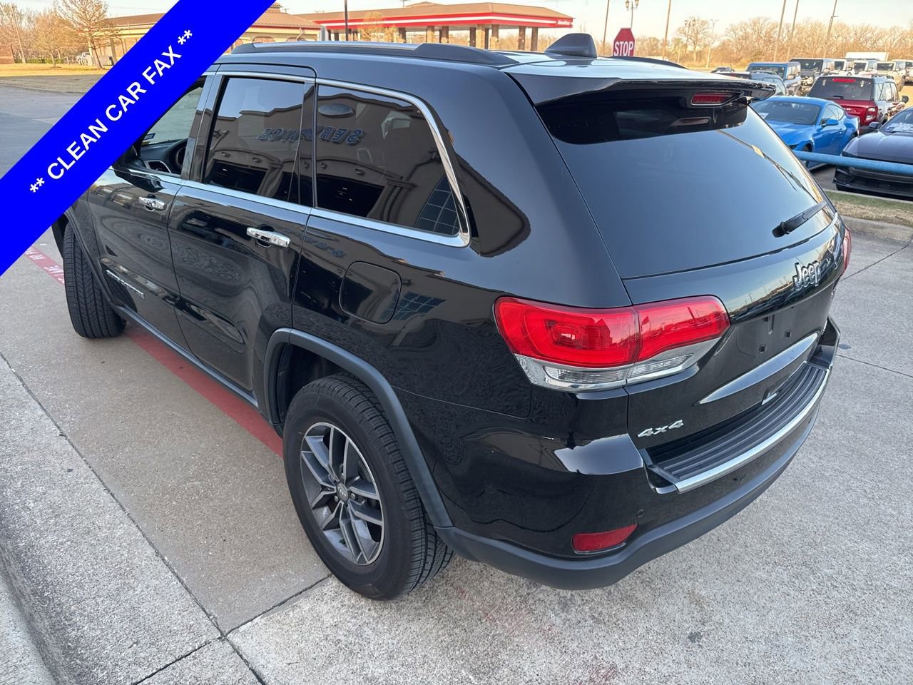 Used 2017 Jeep Grand Cherokee Limited image 8