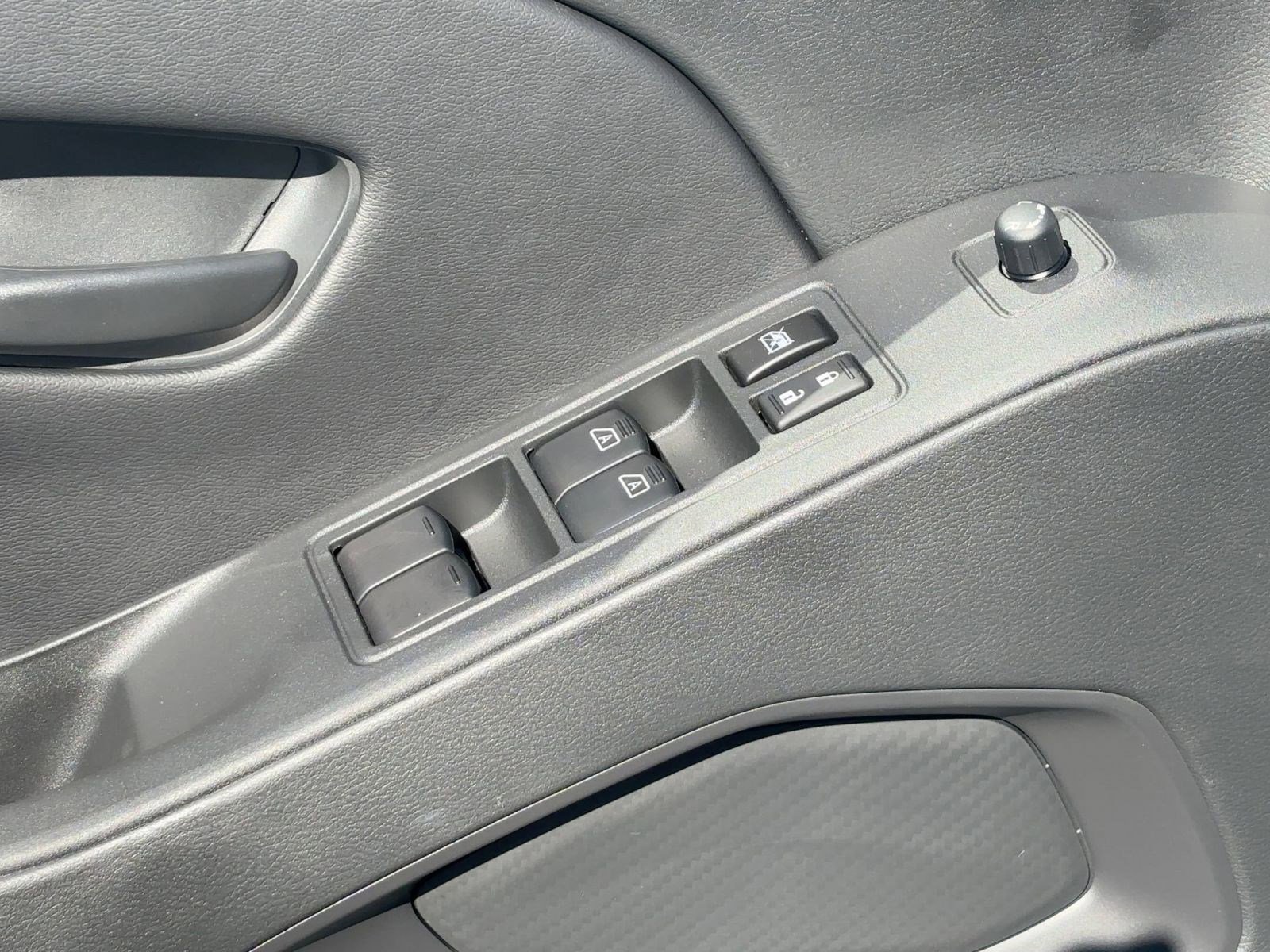 New 2026 Nissan Frontier SV image 12