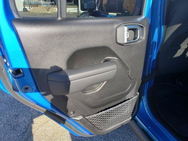 Used 2026 Jeep Gladiator Sport AWD/4WD image 13
