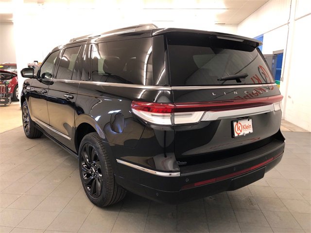 Used 2024 Lincoln Navigator L Reserve image 6