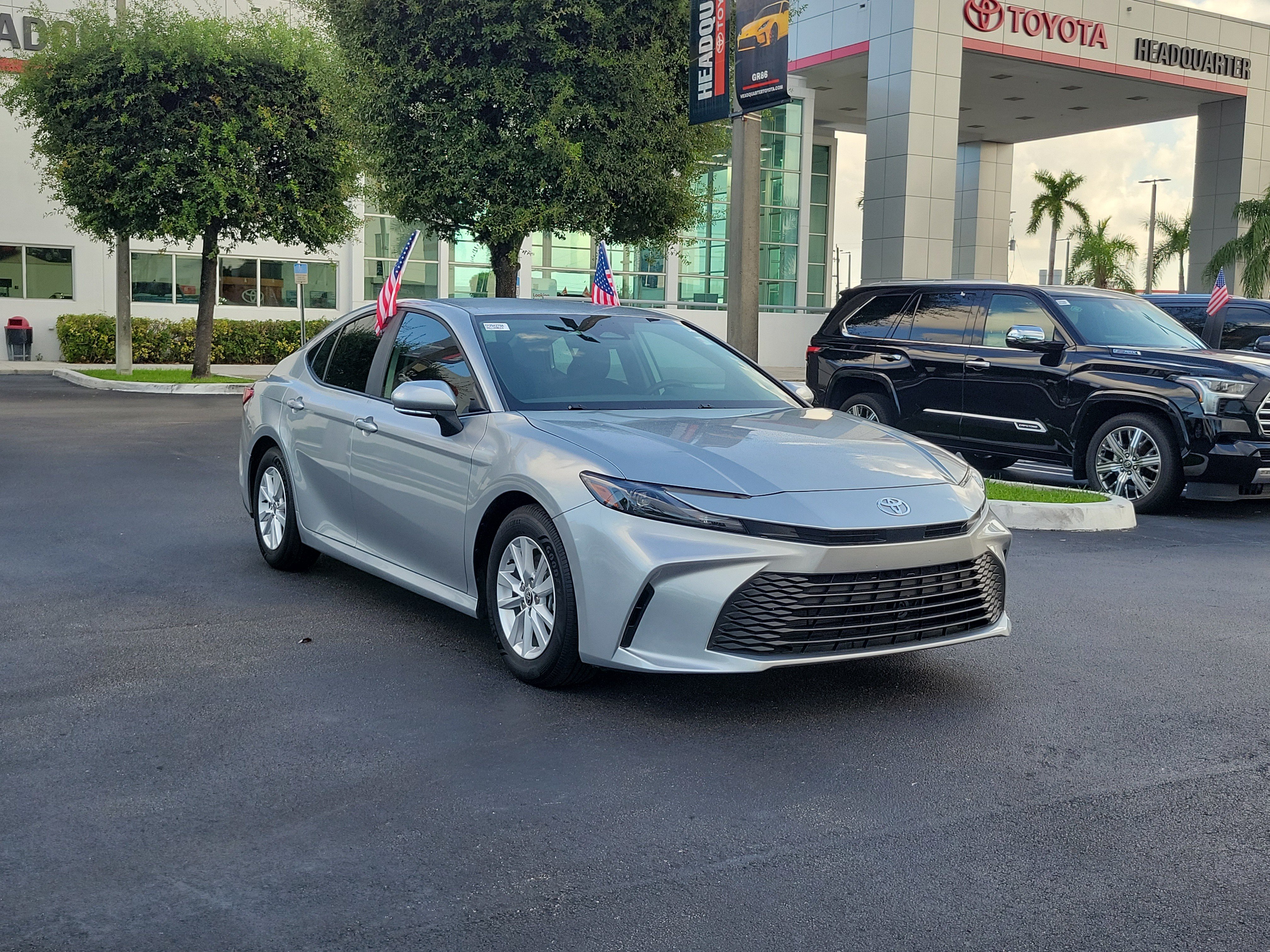 Used 2026 Toyota Camry LE w/ Convenience Package FWD image 2