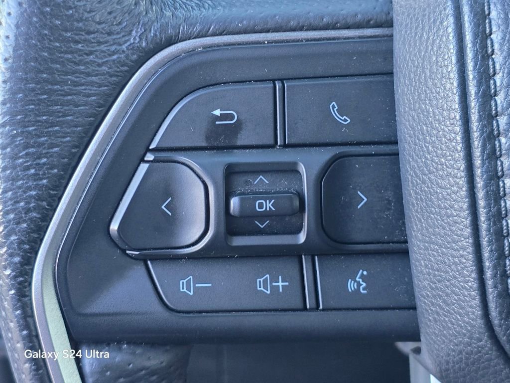 Used 2024 Toyota Tacoma TRD Off-Road image 25