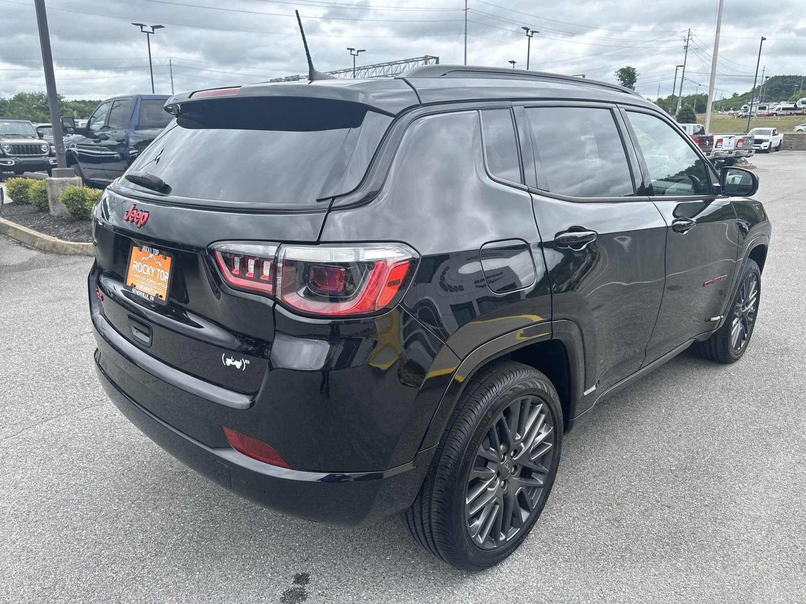 Used 2023 Jeep Compass Limited AWD/4WD image 7