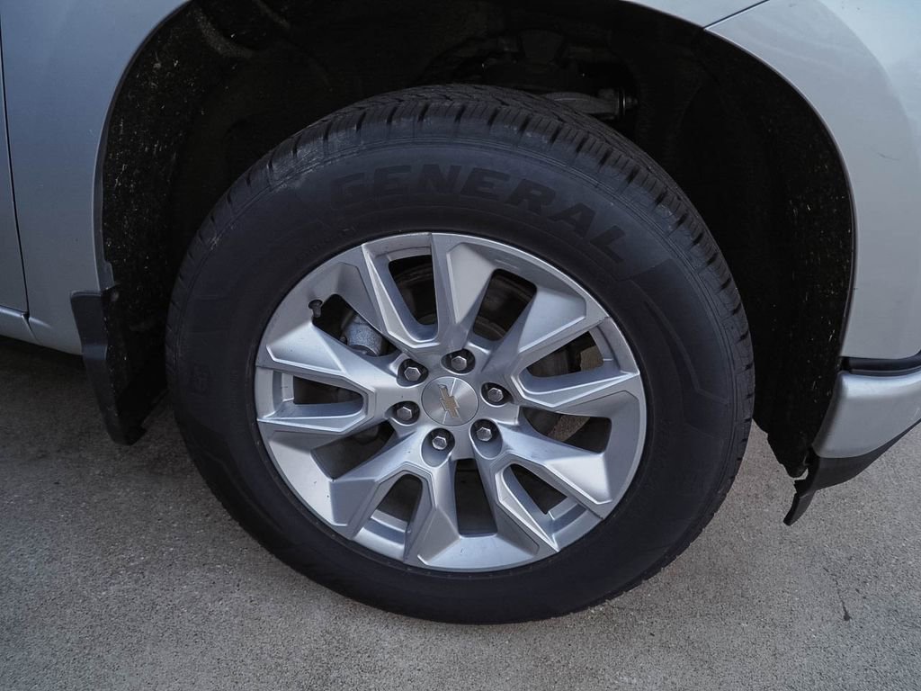 Used 2022 Chevrolet Silverado 1500 Custom image 7