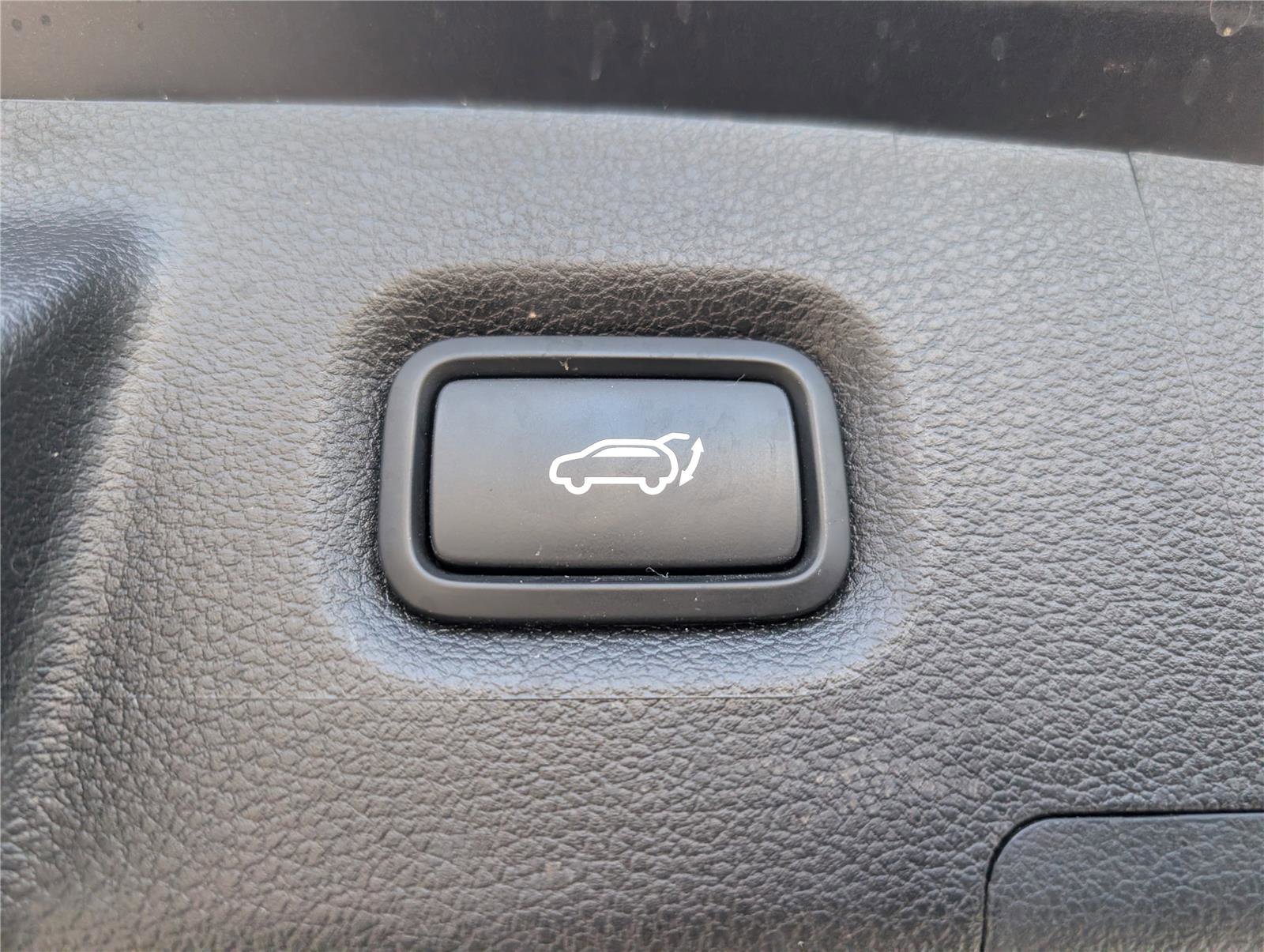 Used 2022 Hyundai Santa Fe XRT image 13