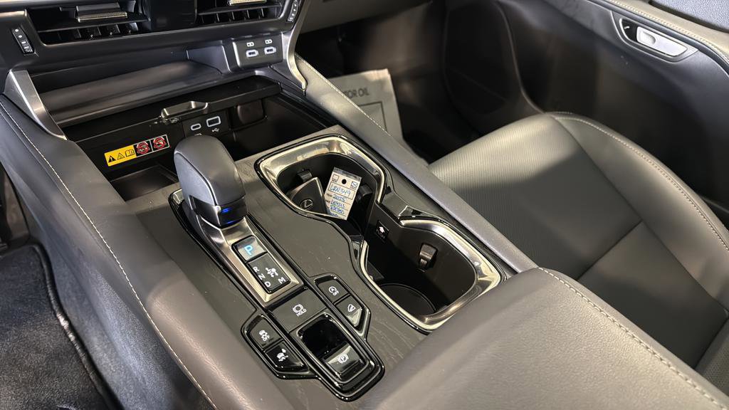 Used 2025 Lexus RX 350 Premium image 28
