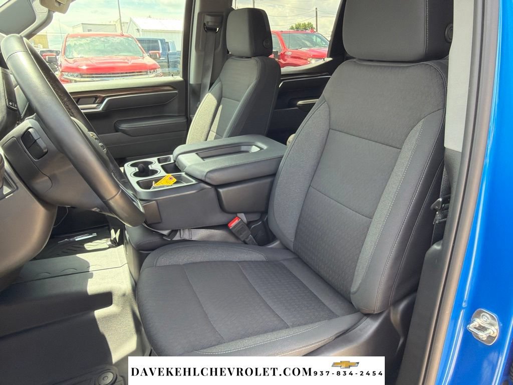Used 2025 Chevrolet Silverado 1500 LT AWD/4WD image 12