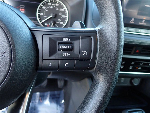 Used 2024 Nissan Rogue S AWD/4WD image 12