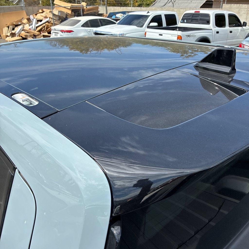 Used 2024 Rivian R1T Adventure Dual AWD/4WD image 9