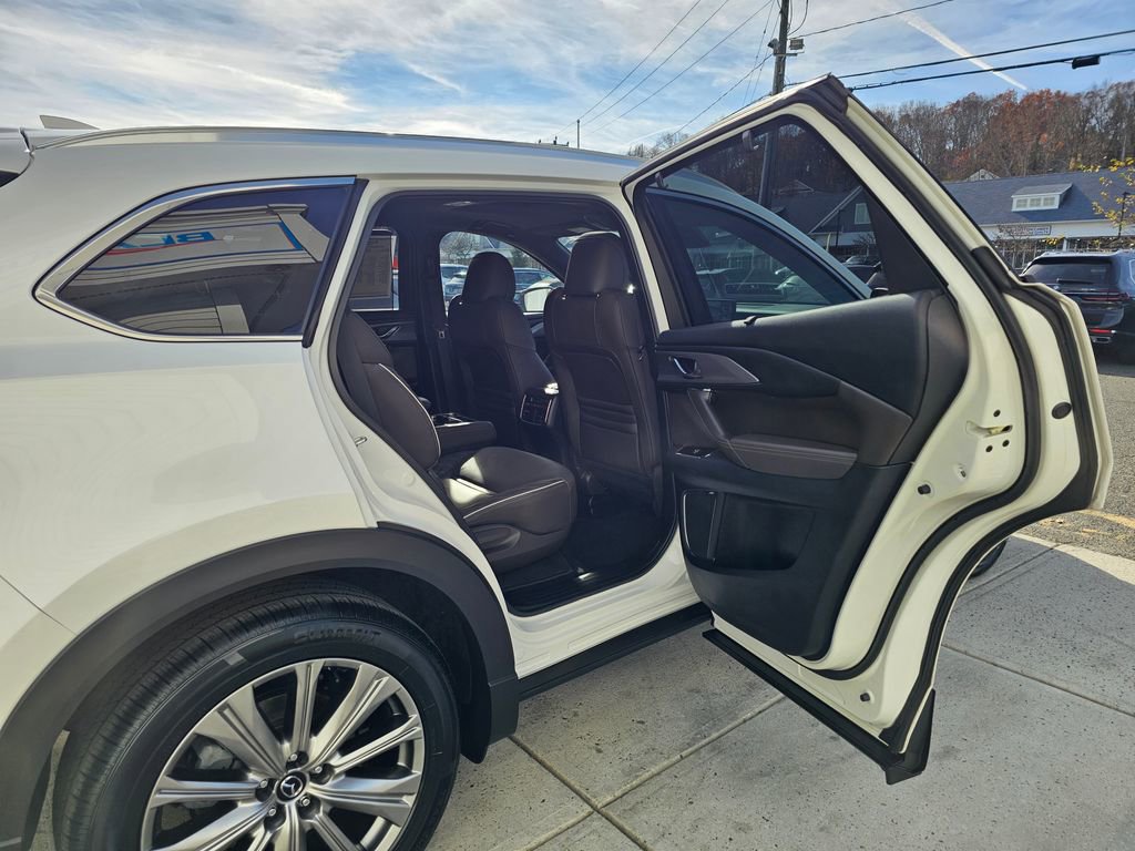 Used 2021 MAZDA CX-9 Signature image 17