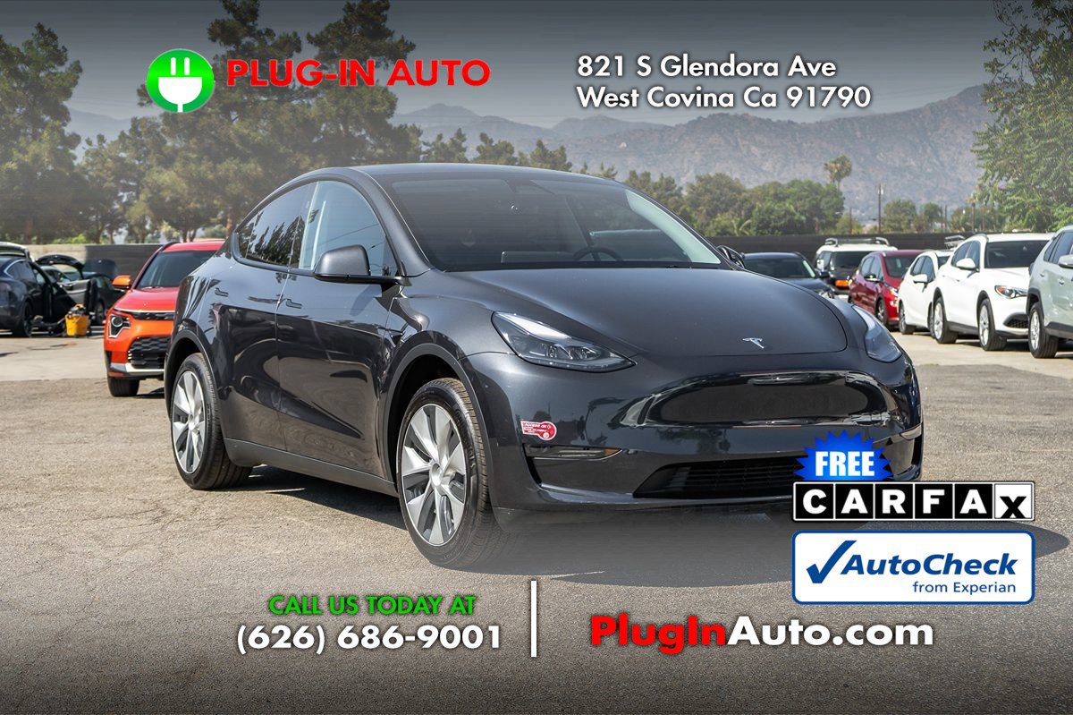 Used 2024 Tesla Model Y 2WD image 3