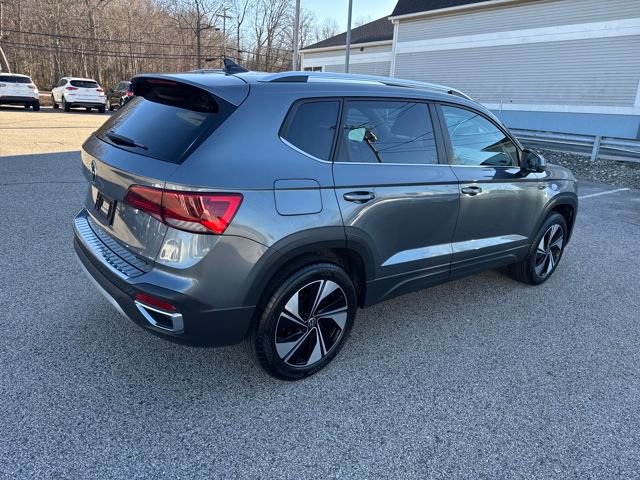 Certified 2023 Volkswagen Taos SE w/ Panoramic Sunroof Package image 9