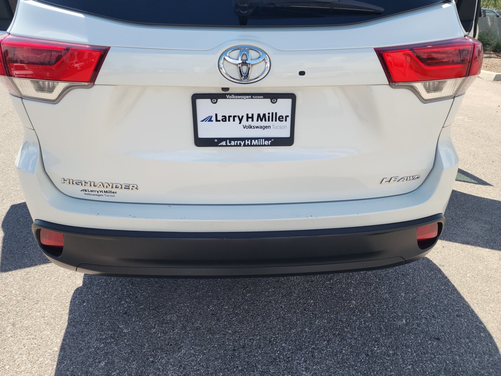 Used 2019 Toyota Highlander Plus AWD/4WD image 24