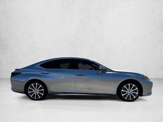 Used 2020 Lexus ES 300h w/ Premium Package image 5