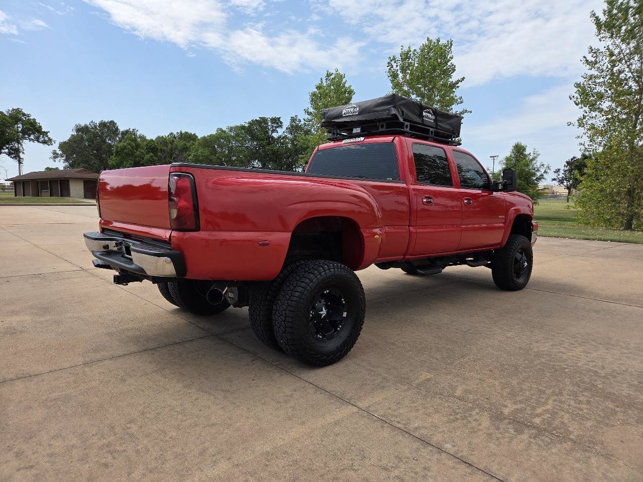 Used 2005 Chevrolet Silverado 3500 LS w/ Heavy-Duty Power Package AWD/4WD image 29