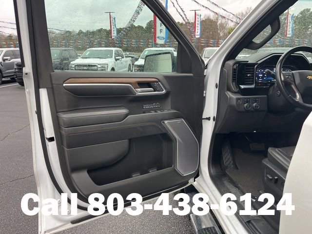 Used 2022 Chevrolet Silverado 1500 High Country w/ Z71 Off-Road Package image 4