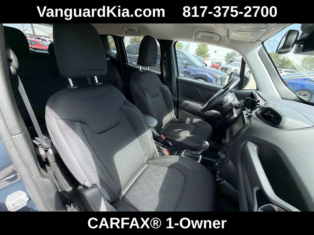 Used 2023 Jeep Renegade Altitude w/ Convenience Group I AWD/4WD image 29