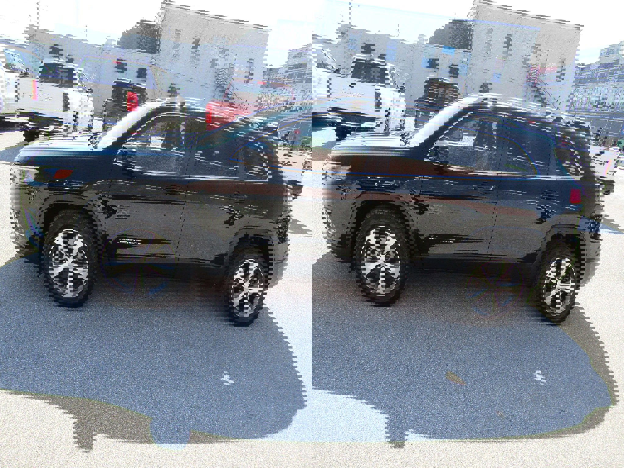 Used 2021 Jeep Cherokee Limited w/ Trailer Tow Group image 6