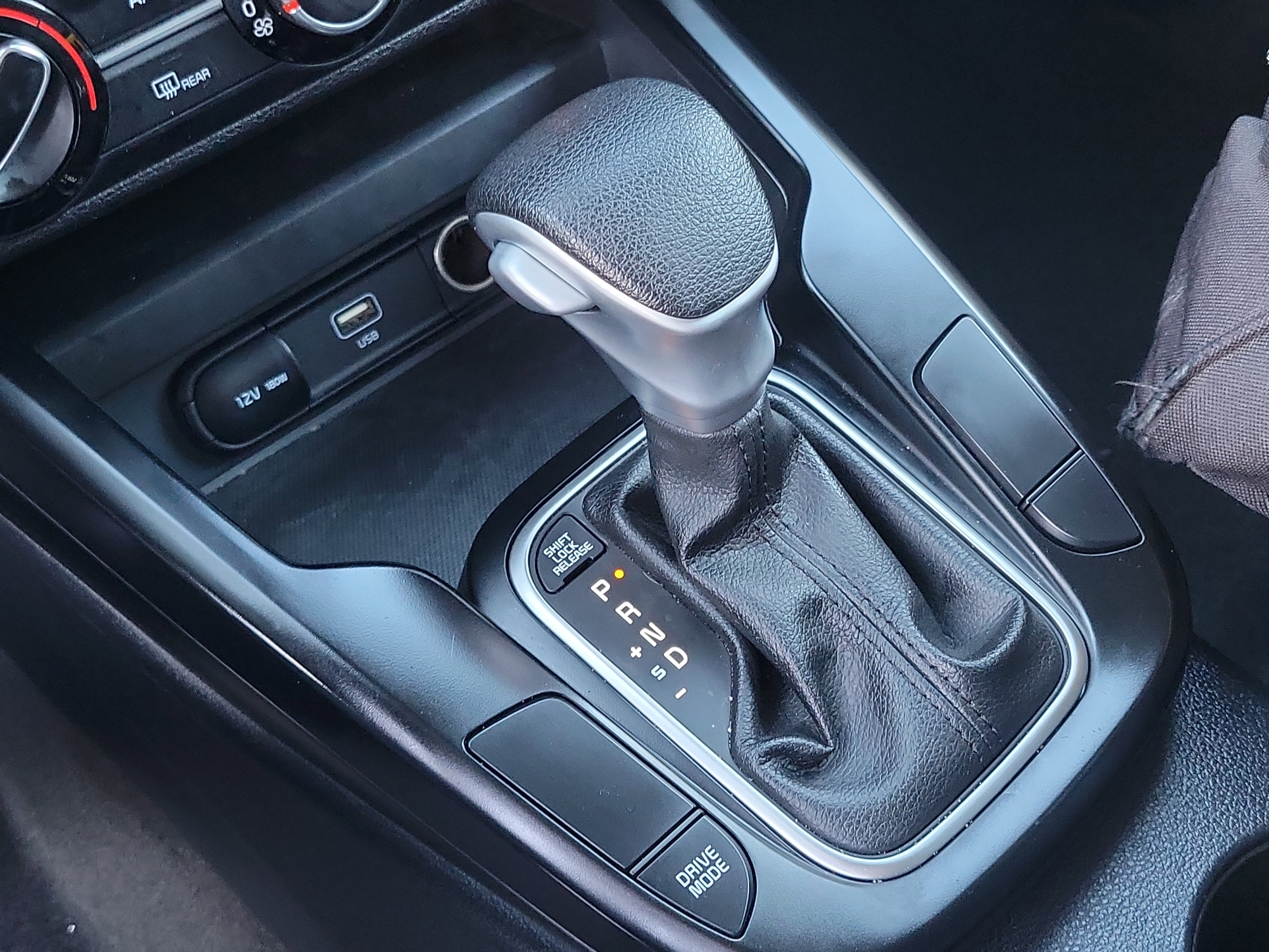 Used 2025 Kia Soul LX image 11