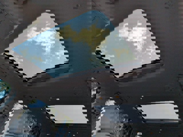 Used 2021 GMC Acadia SLT w/ Preferred Package image 20