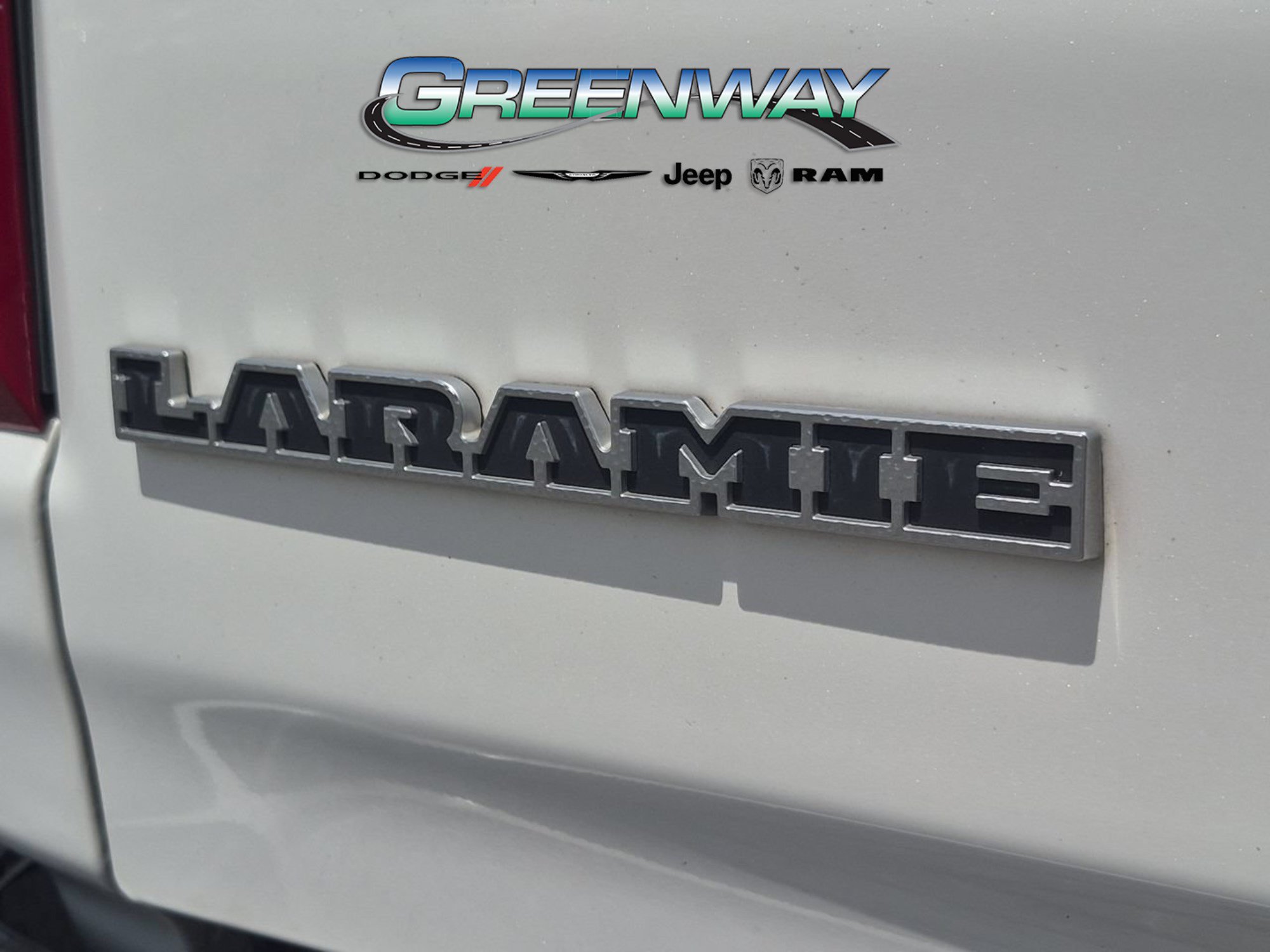 Used 2022 RAM 1500 Laramie w/ Sport Appearance Package AWD/4WD image 31