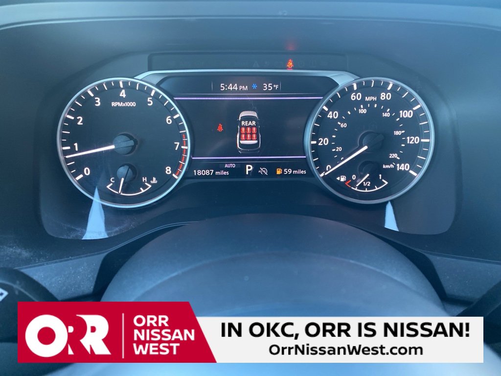 Used 2024 Nissan Pathfinder S image 30