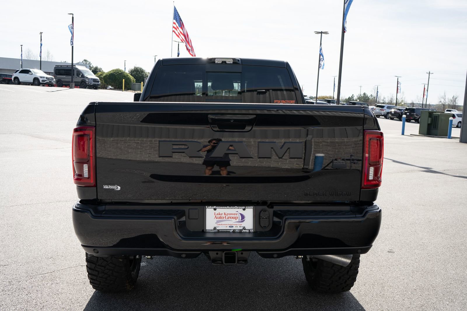 New 2026 RAM 2500 Laramie w/ Night Edition AWD/4WD image 17