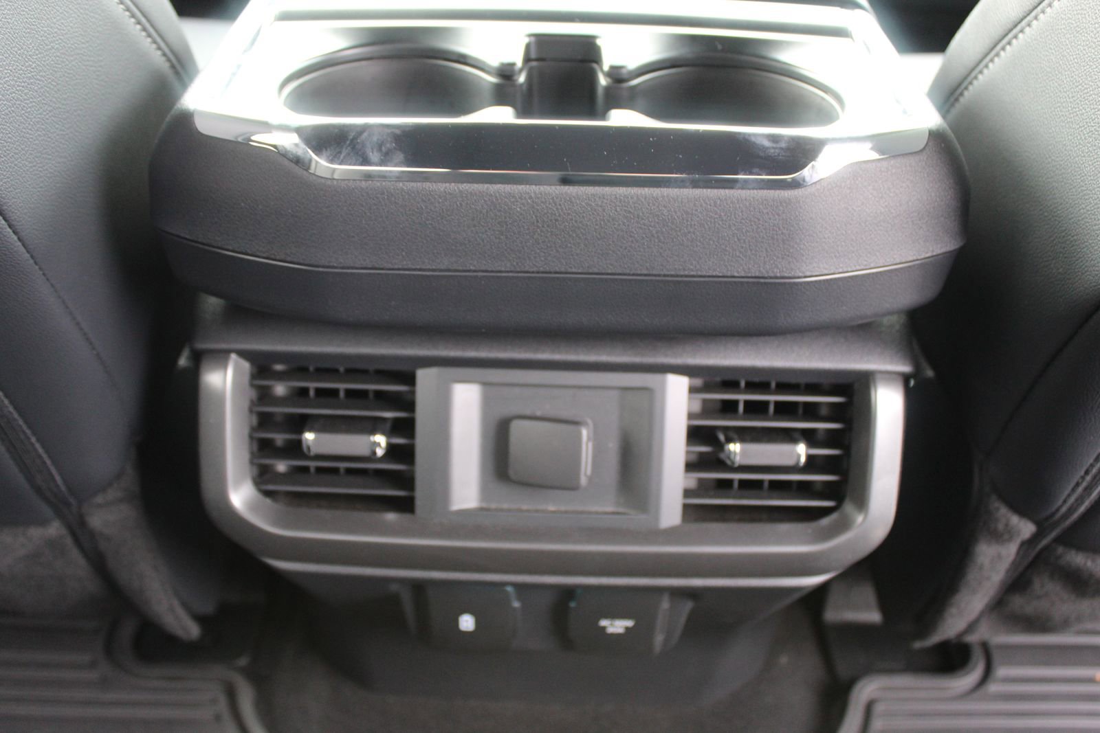 New 2025 Ford F150 Lariat w/ Equipment Group 501A Mid image 18