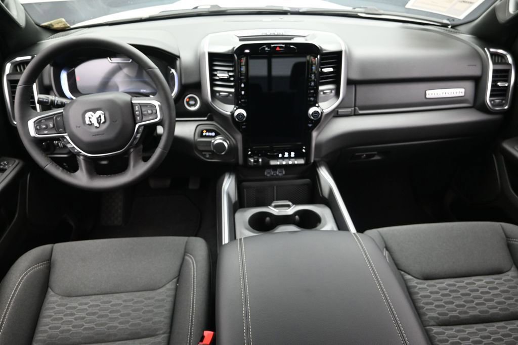 Used 2025 RAM 1500 Big Horn RWD image 15