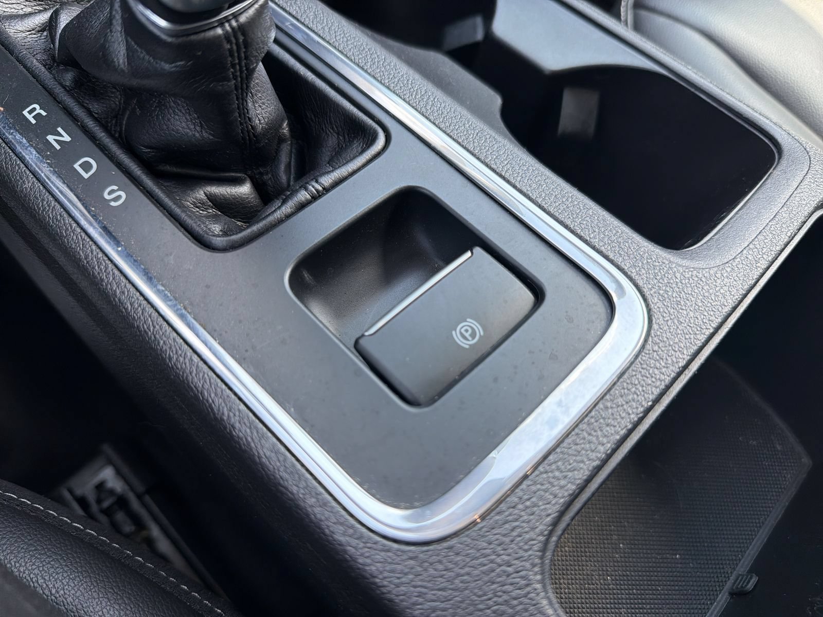 Used 2019 Ford Escape SEL FWD image 38