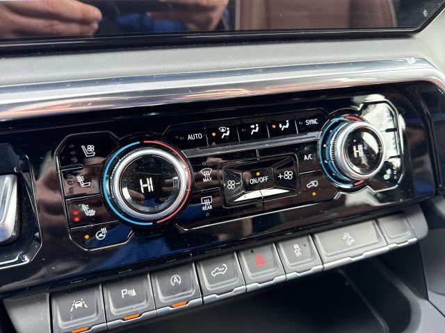 Certified 2025 GMC Sierra 1500 Denali Ultimate image 17