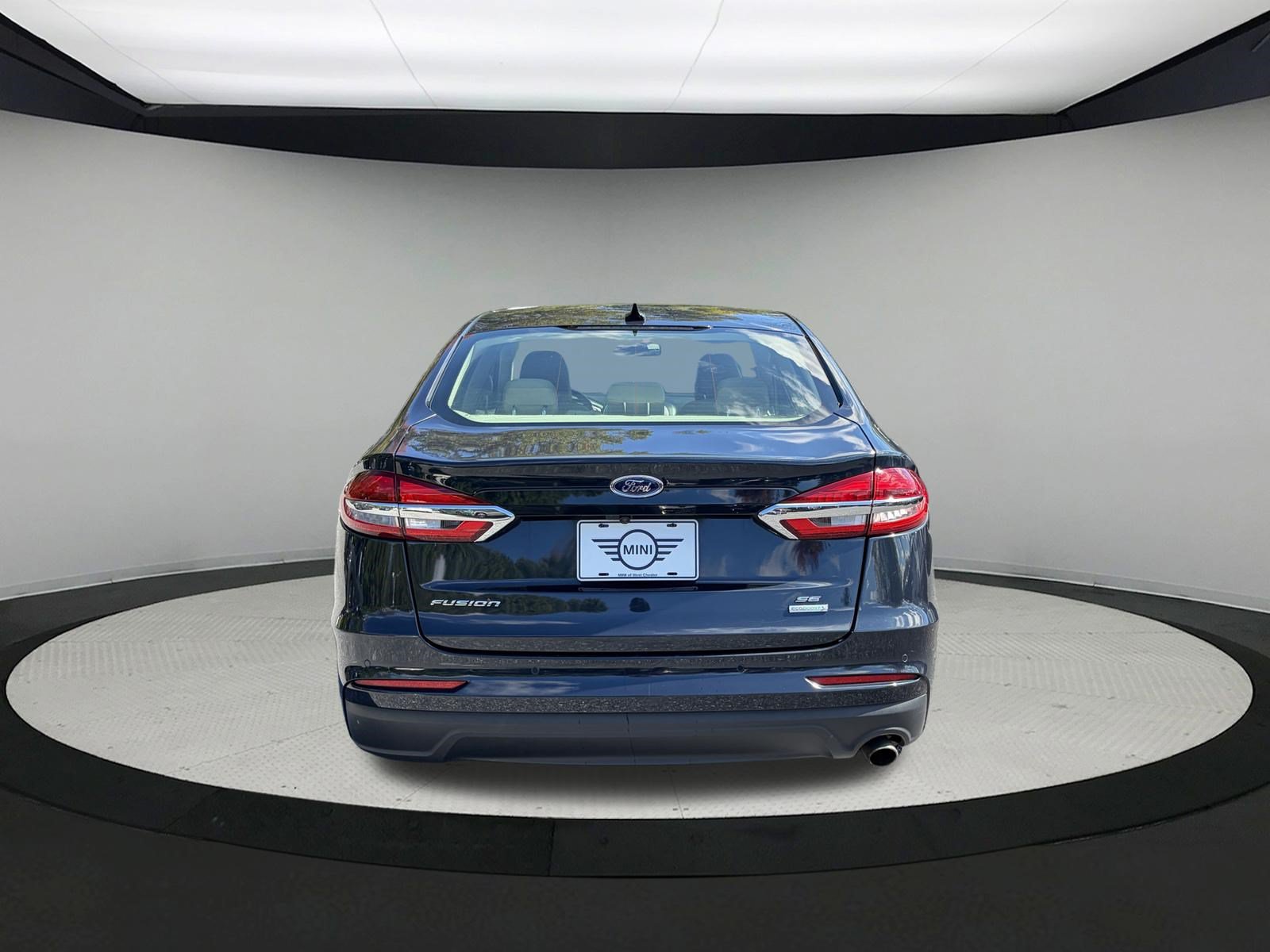 Used 2020 Ford Fusion SE FWD image 6