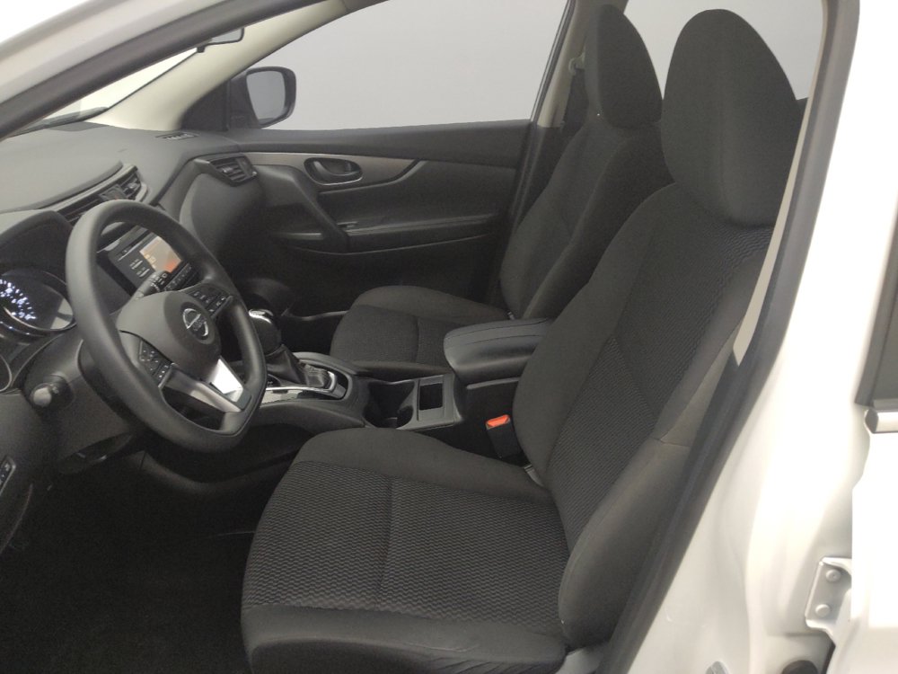 Used 2017 Nissan Rogue Sport S FWD image 17
