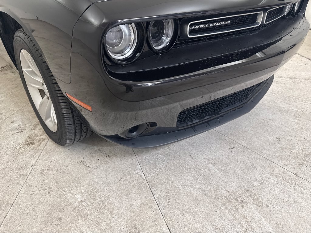 Used 2023 Dodge Challenger SXT RWD image 17