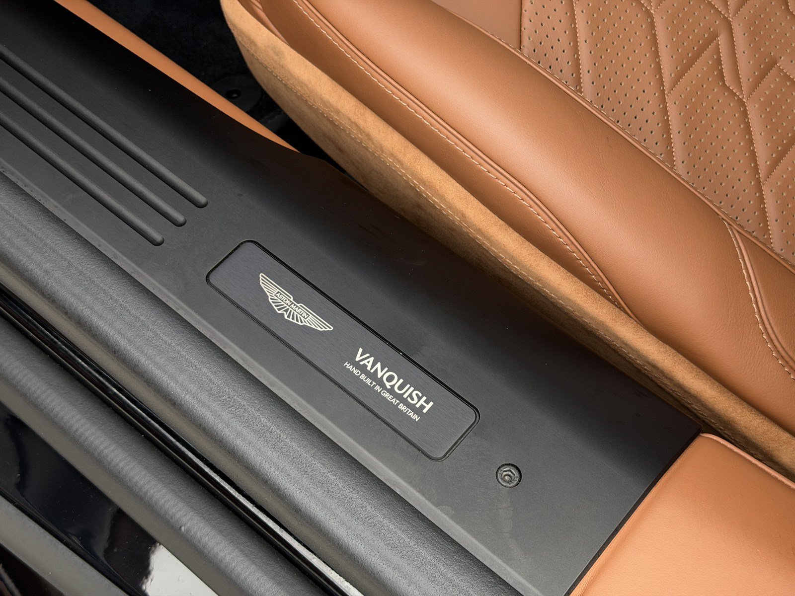 New 2026 Aston Martin Vanquish RWD image 25