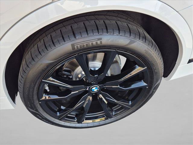 New 2027 BMW X7 xDrive40i w/ M Sport Package AWD/4WD image 8