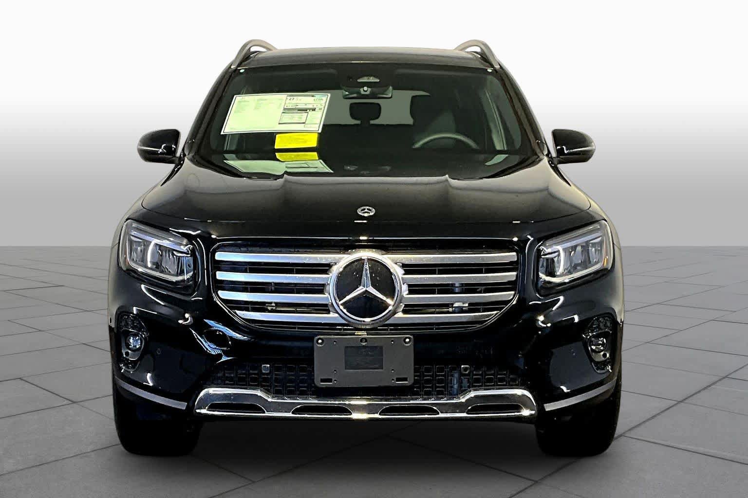 New 2026 Mercedes-Benz GLB 250 4MATIC image 2