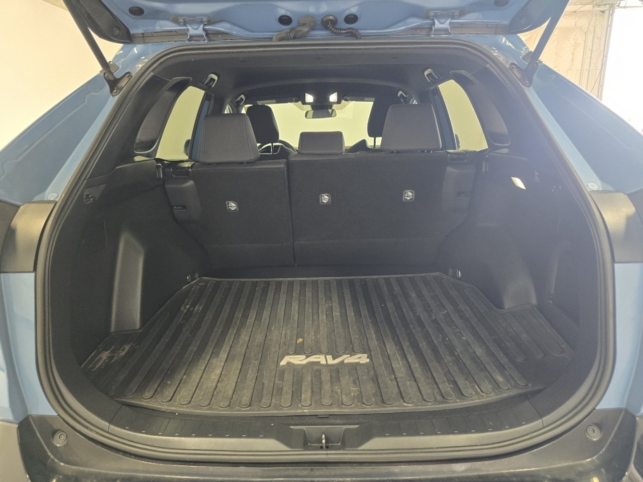 Certified 2024 Toyota RAV4 SE AWD/4WD image 17