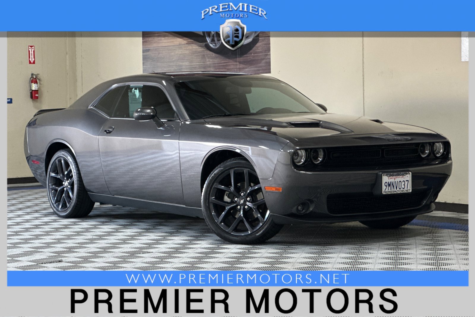 Used 2023 Dodge Challenger SXT w/ Blacktop Package image 1