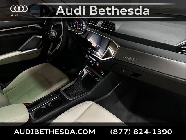 Used 2025 Audi Q3 2.0T Premium w/ Convenience Package image 11