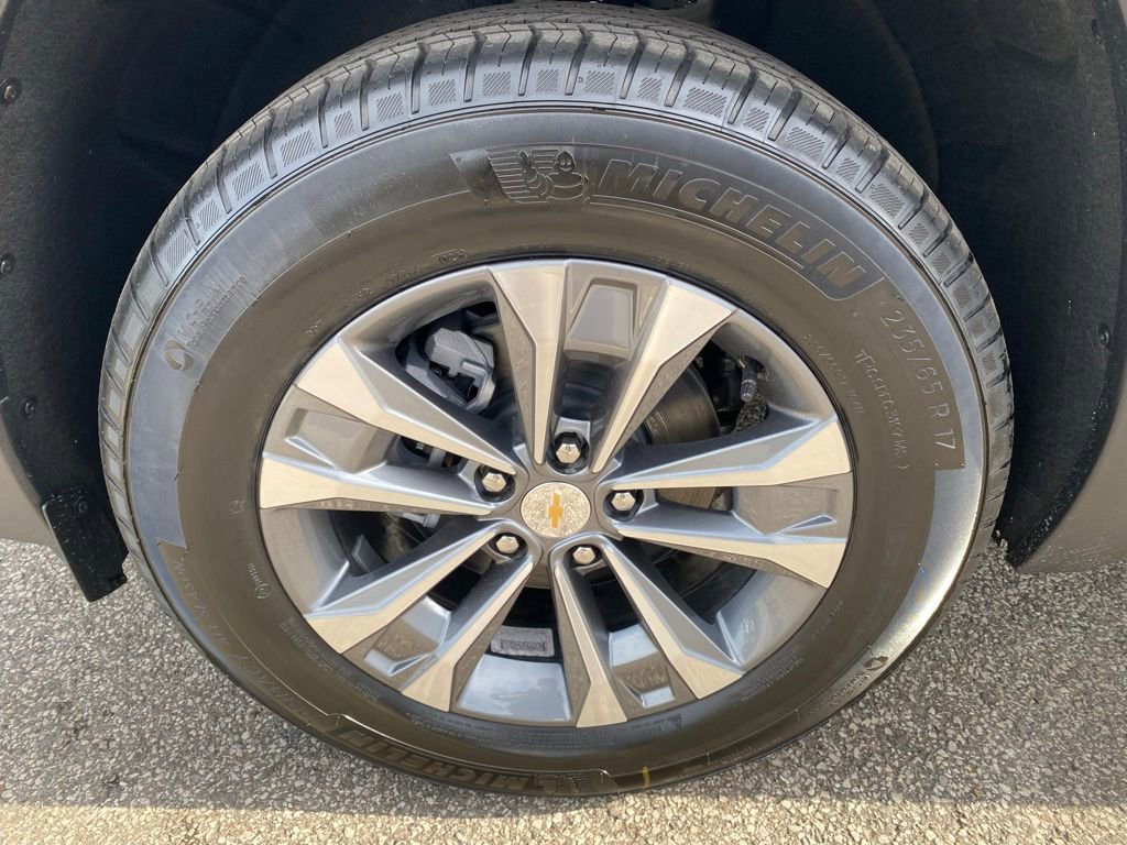 New 2026 Chevrolet Equinox LT AWD/4WD image 36