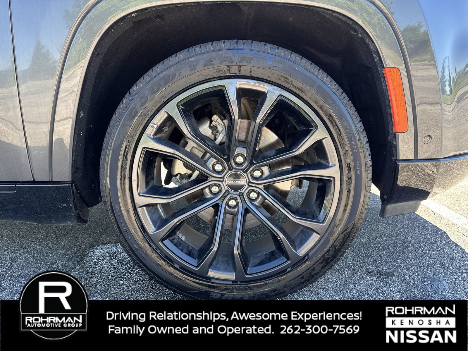 Used 2024 Jeep Grand Wagoneer Series II Obsidian w/ Quick Order Packagew 28T AWD/4WD image 9