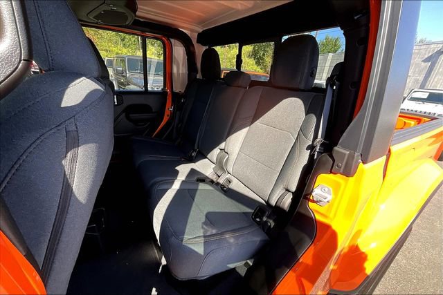 New 2025 Jeep Gladiator Sport image 11