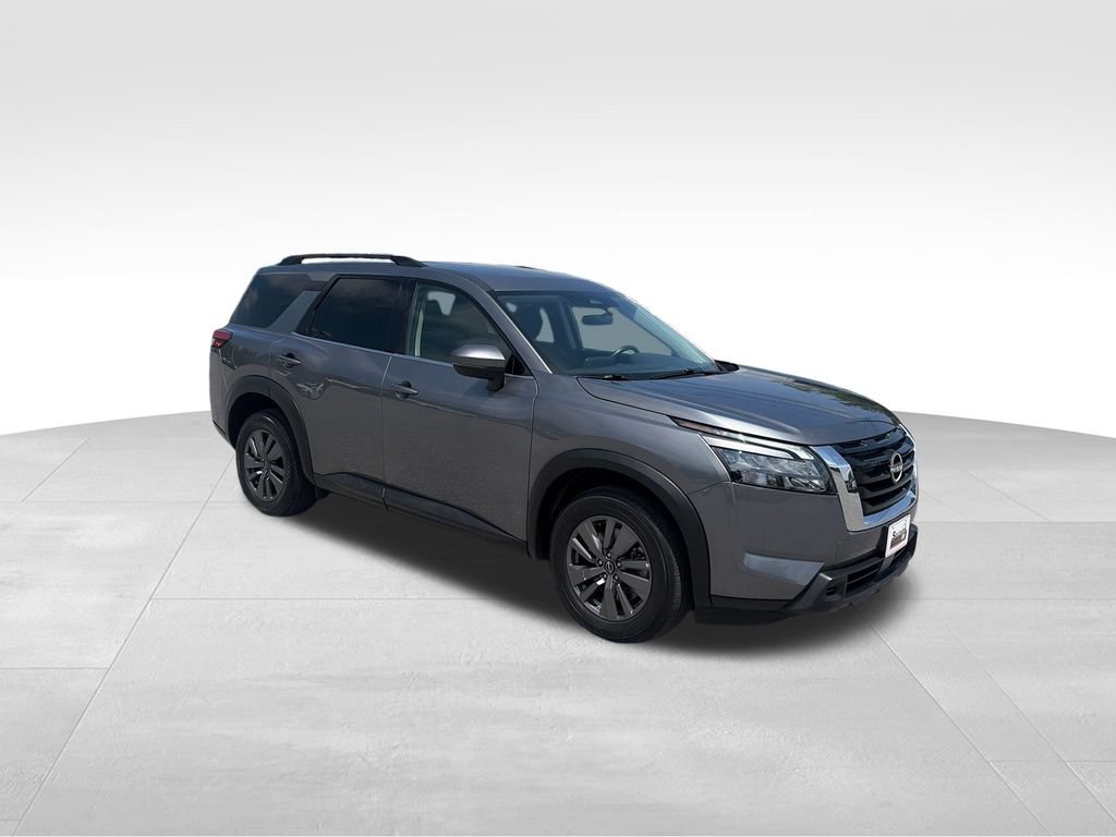 Used 2024 Nissan Pathfinder SV AWD/4WD image 8