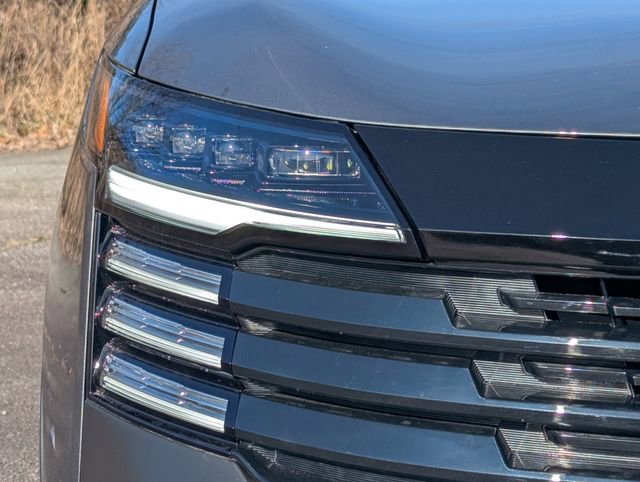 New 2026 Nissan Kicks SR w/ Cold Weather Package image 10